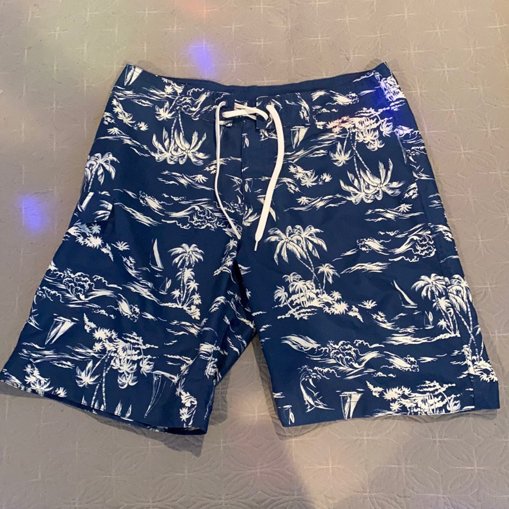 Old Navy Hawaiian Swimsuit 🌺